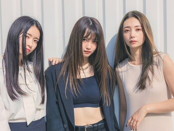 ユアーズヘア 新宿WEST(youres hair)の写真/【前髪カット/レイヤーカット】ミリ単位まで計算し尽くす顔周りカットで垢抜け小顔に♪