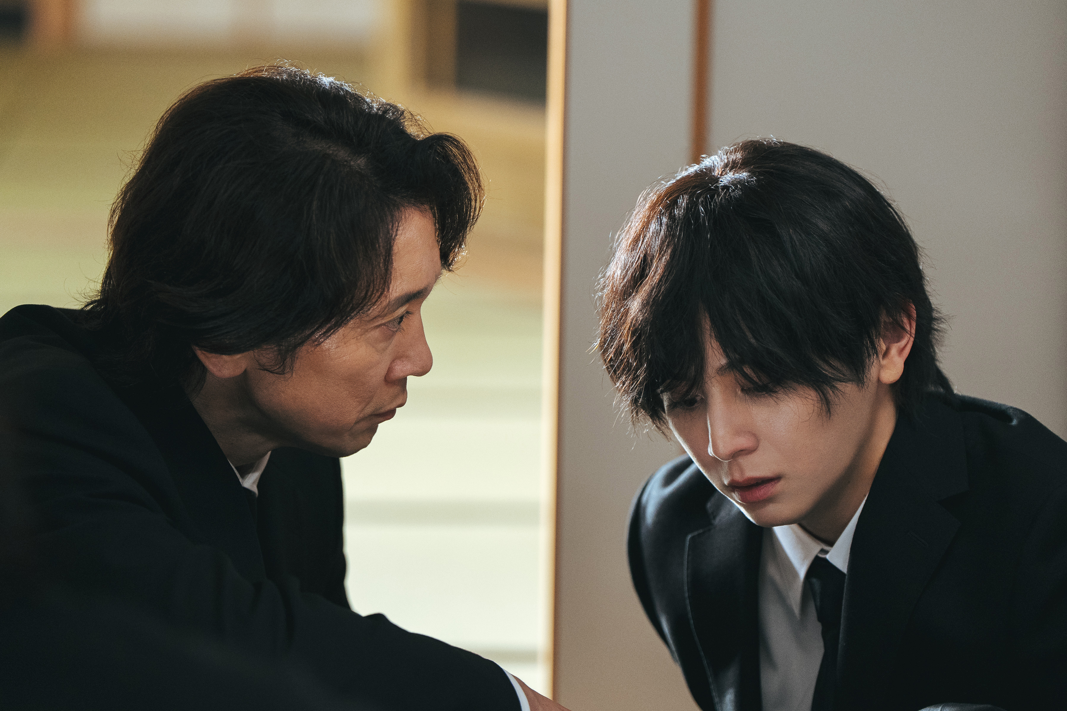 《繡球花之下》